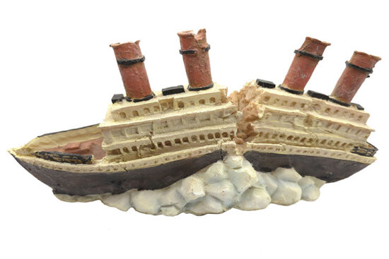 TITANIC PARTIDO CON LUZ LED 33.0X12.0X16.0CMS