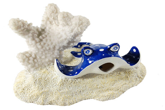 ADORNO CORAL CON PEZ RAYA 8.5X9.0X7.0CMS